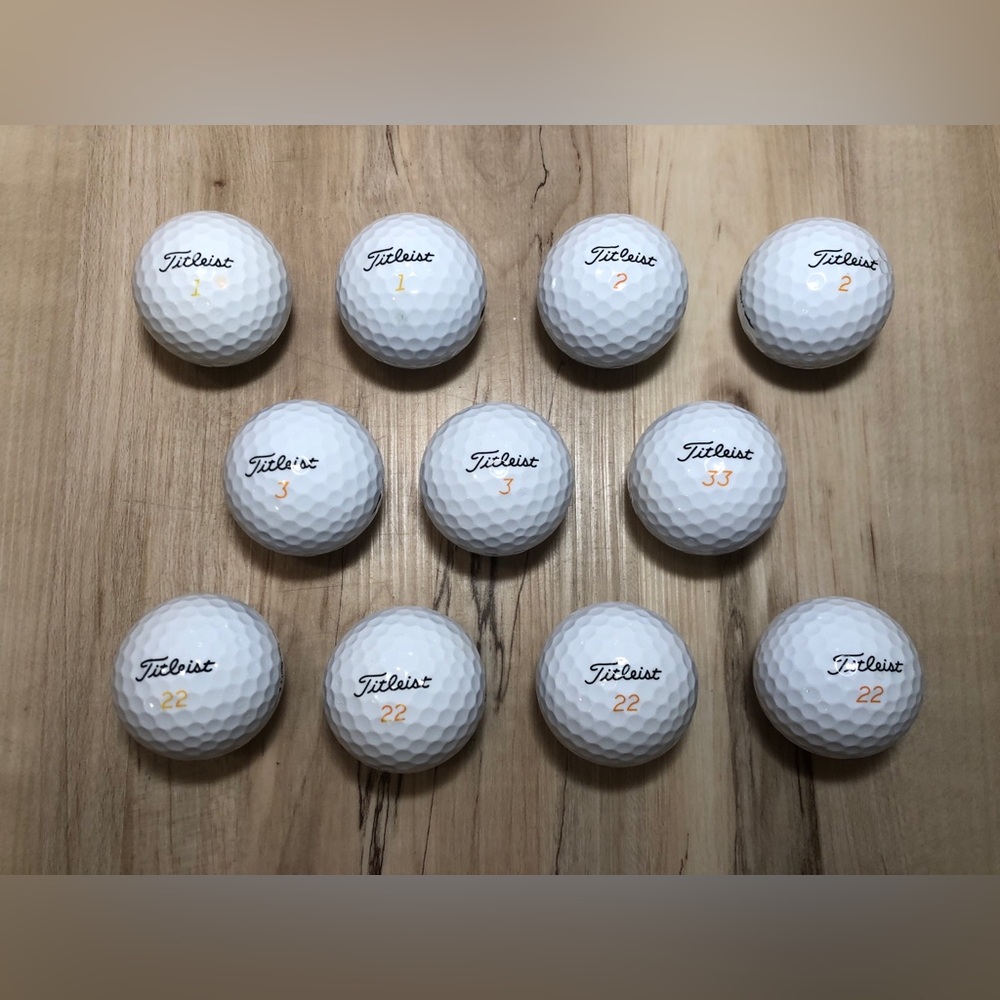 11 Titleist Velocity Golf Balls White Used Mixed Numbers 1, 2, 3, 22, 33